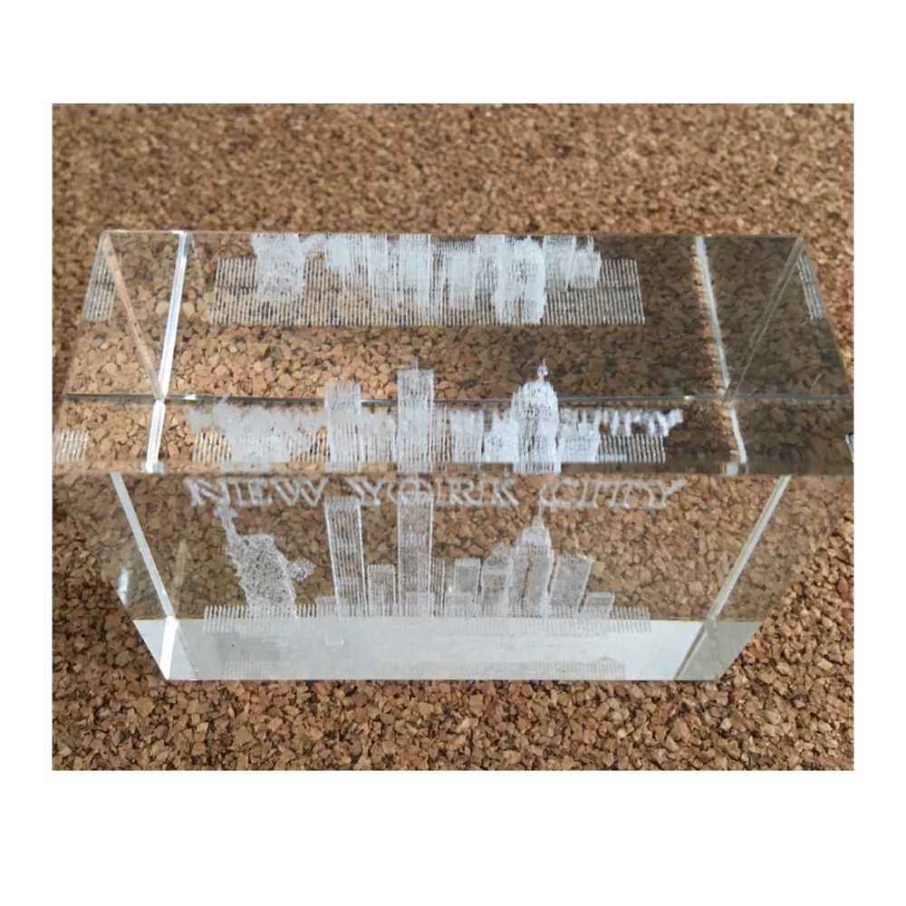 NYC Skyline 3D Glass Paperweight with Twin Towers - Picture 2 of 14